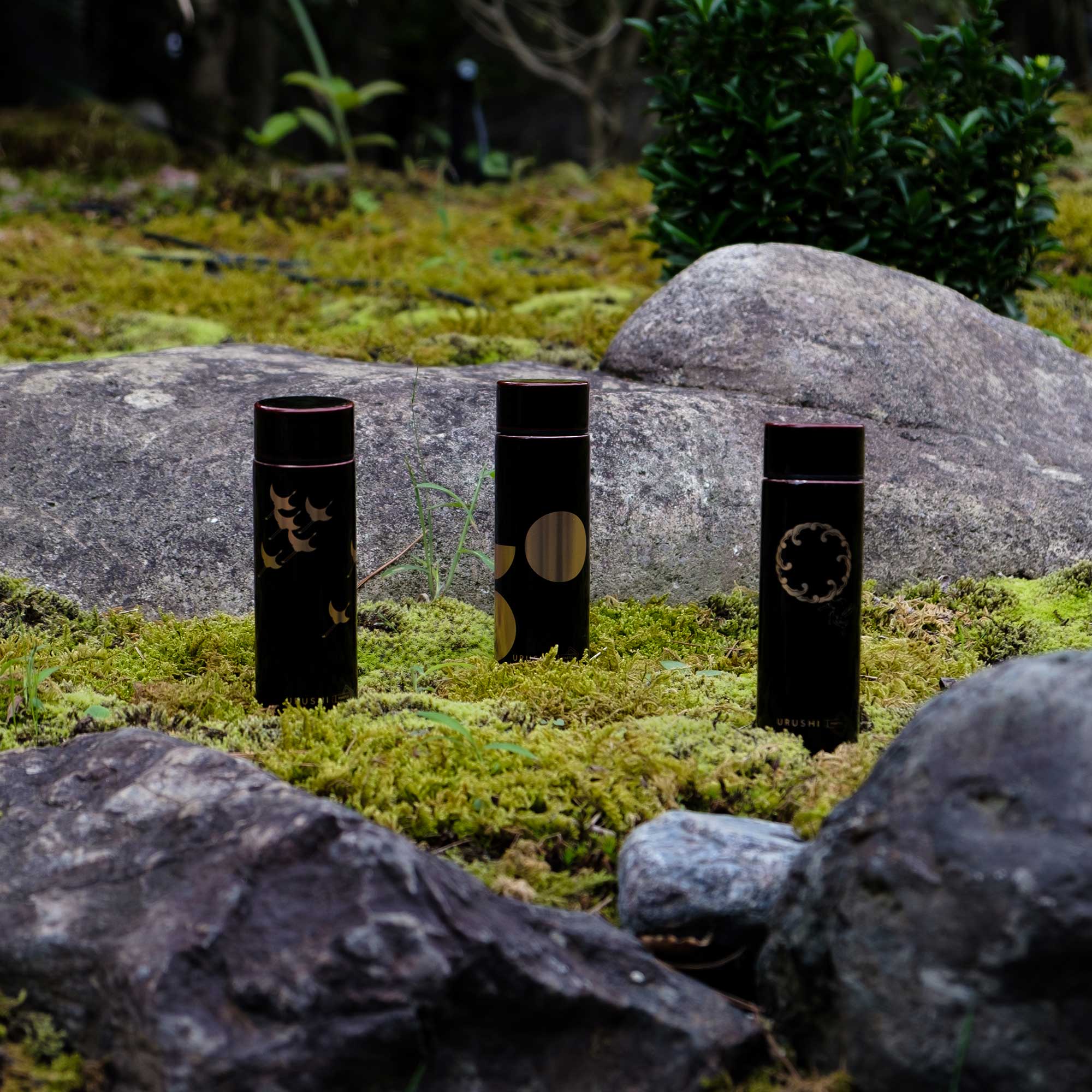 漆器 雑煮椀 朱/溜 沈金若松 漆塗り 12-01203/01204 漆器の井助